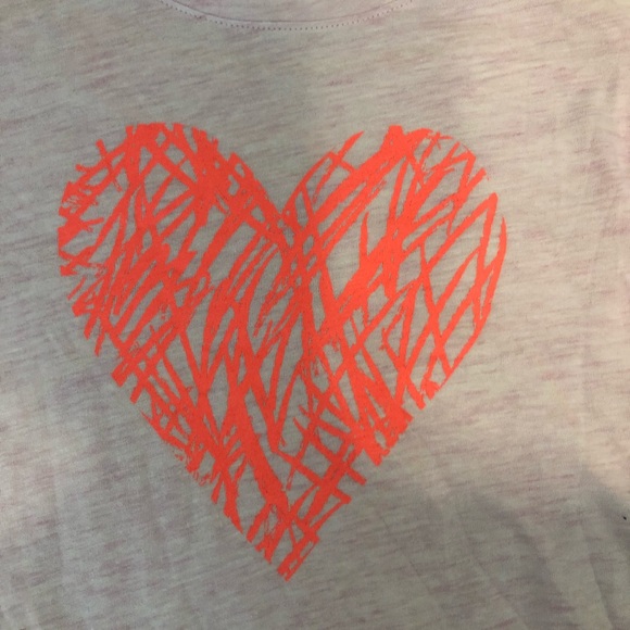 heart shirt - Picture 2 of 6